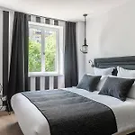 Nuit Insolite Au Love Be You Hotel Avec 1H De Jacuzzi Plus 1H De Love Room Et Nuit Au Be You