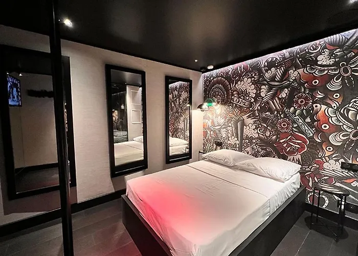 Nuit Insolite Au Love Be You Hotel Avec 1H De Jacuzzi Plus 1H De Love Room Et Nuit Au Be You